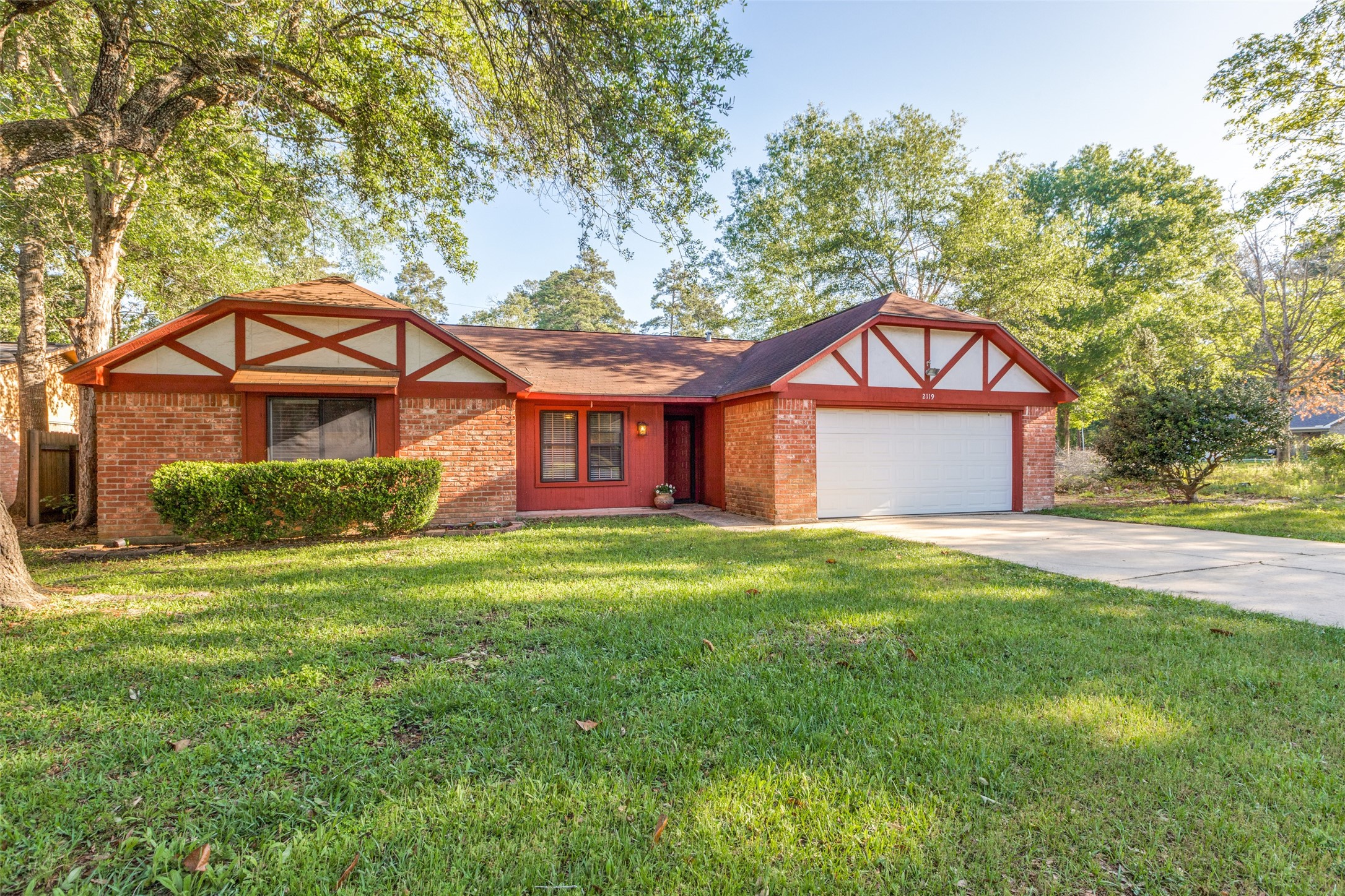 2119 Southwood Drive New Caney TX 77357