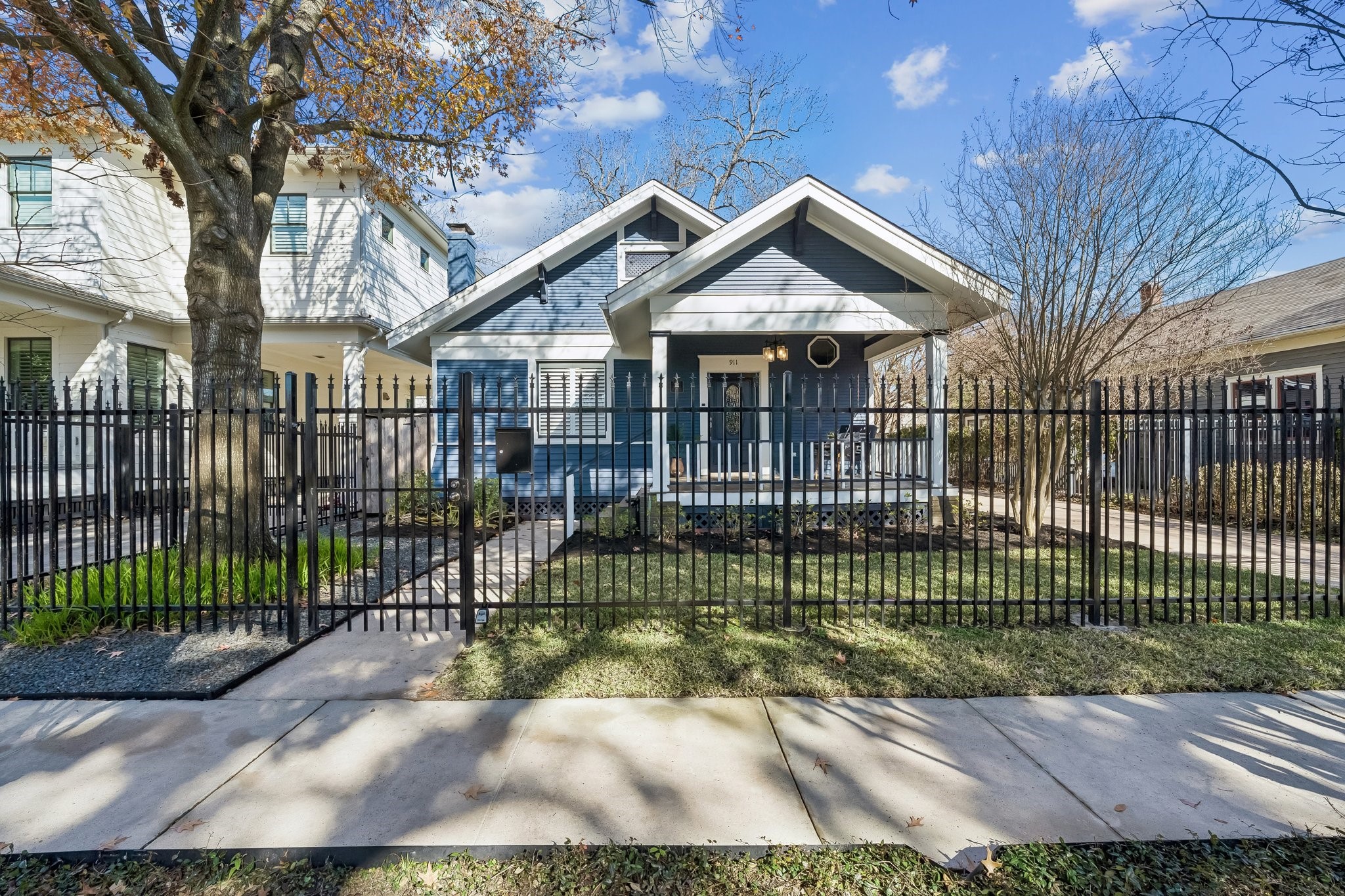 911 Woodland Street Houston TX 77009