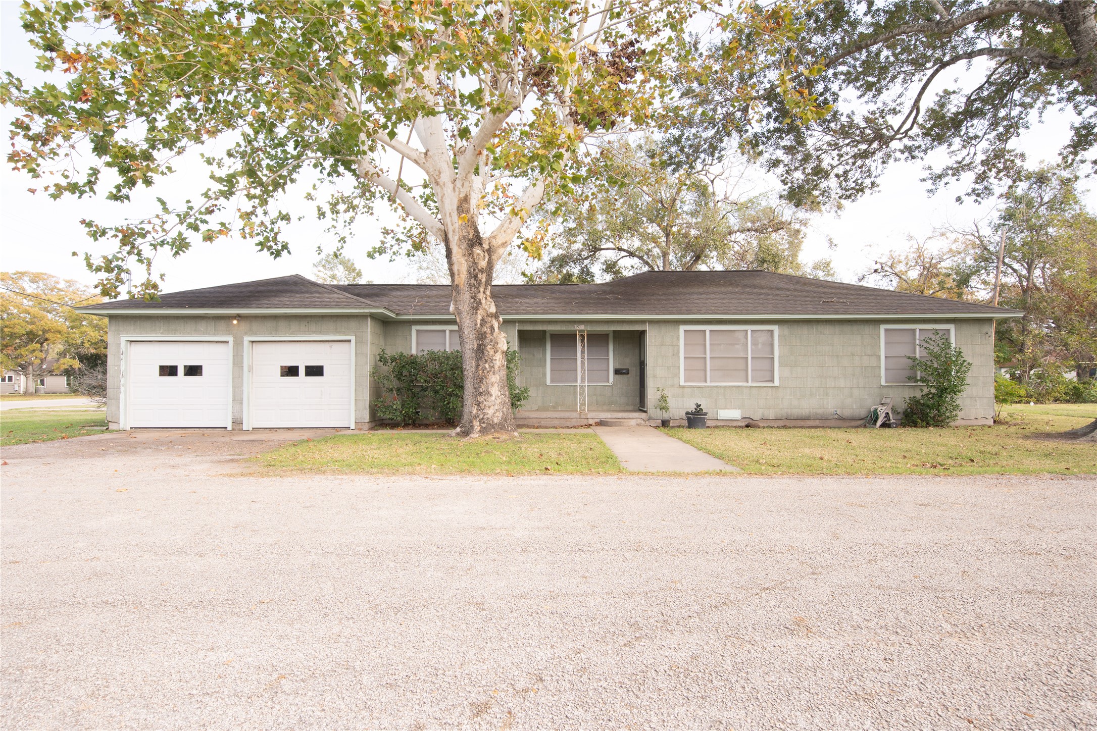 1208 Avenue F El Campo TX 77437