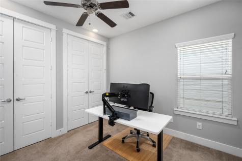 427 Yale Oaks Lane Houston TX 77091