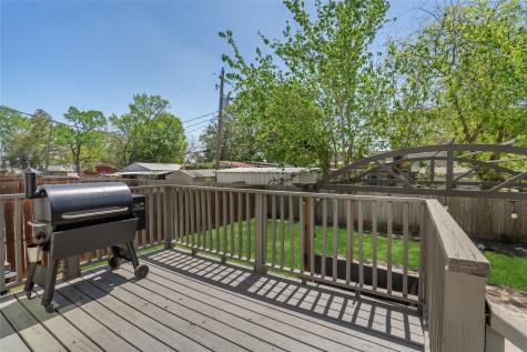 427 Yale Oaks Lane Houston TX 77091