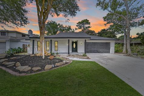 16502 Barcelona Drive Friendswood TX 77546