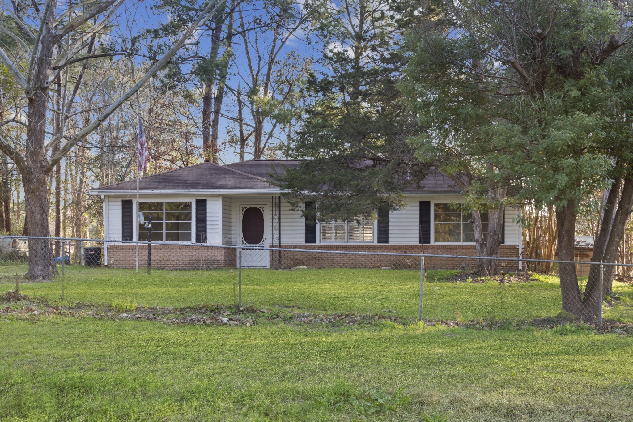 508 Fm 2665 Goodrich TX 77335