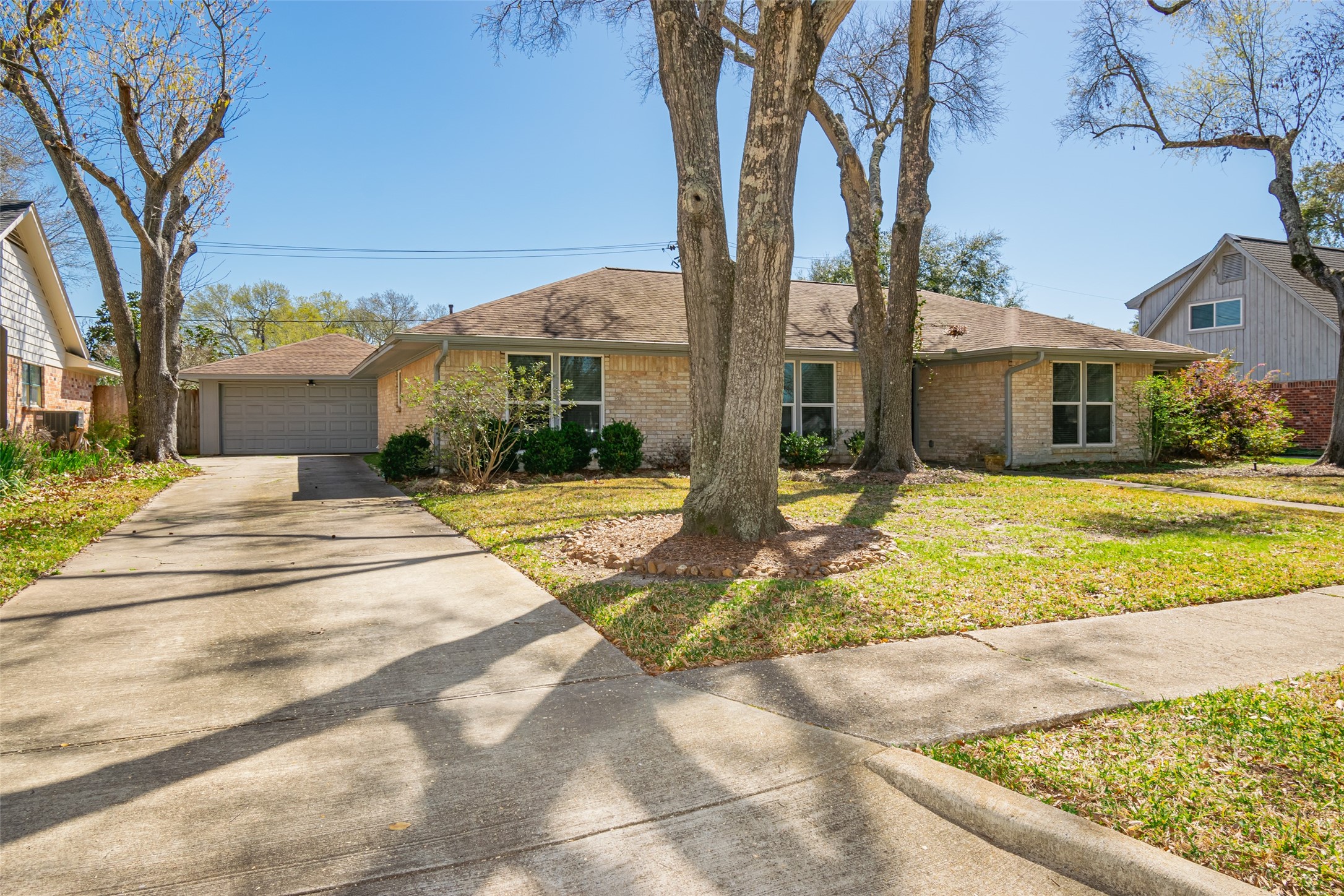 1214 Ferndale Drive El Lago TX 77586