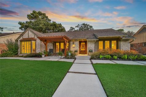 1010 Chamboard Lane Houston TX 77018
