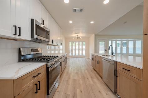 11115 Hillcroft Street Houston TX 77096