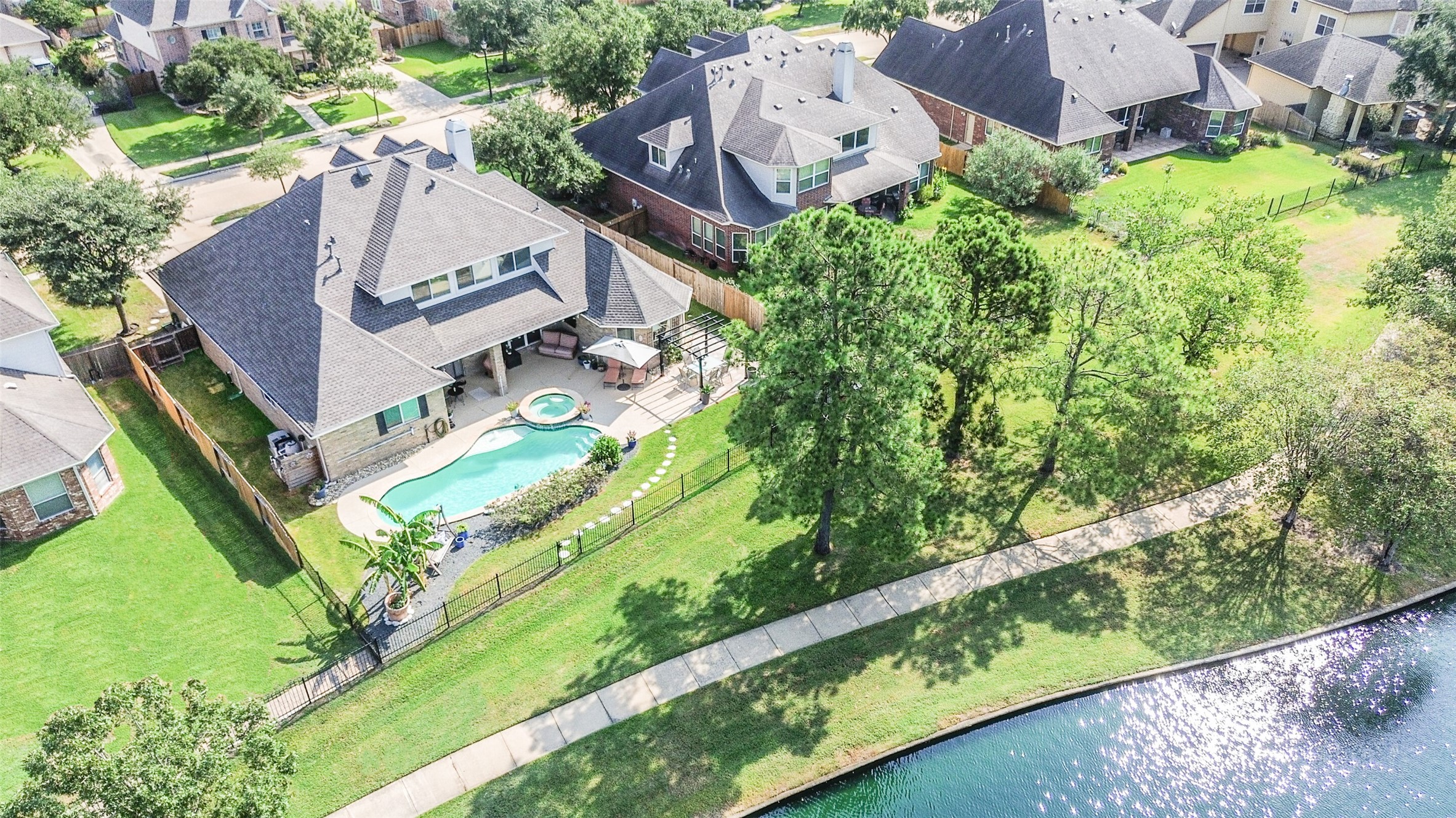 16203 Crooked Lake Way N Cypress TX 77433