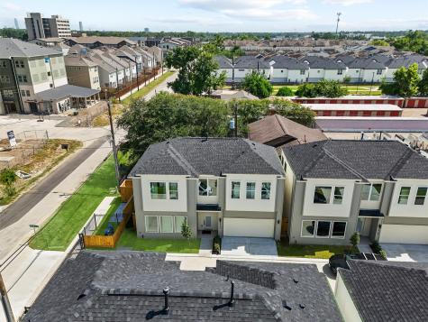8916 Knoll Branch Drive Drive Houston TX 77080
