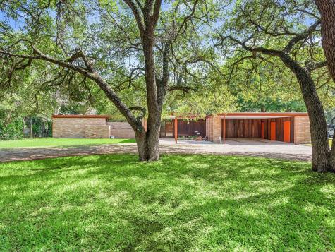 2517 Lake Oaks Road Waco TX 76710