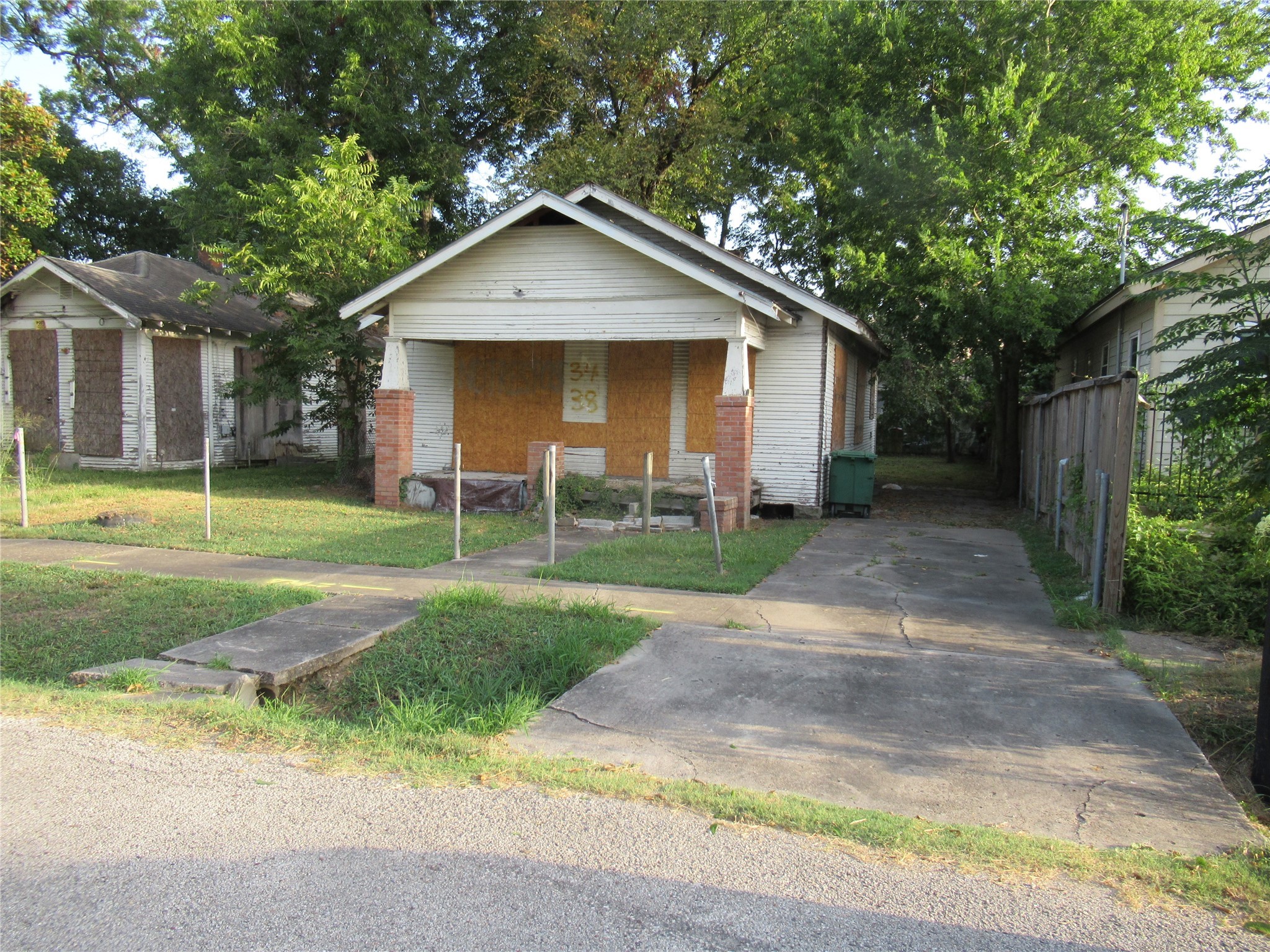 3438 Simmons Street Houston TX 77004