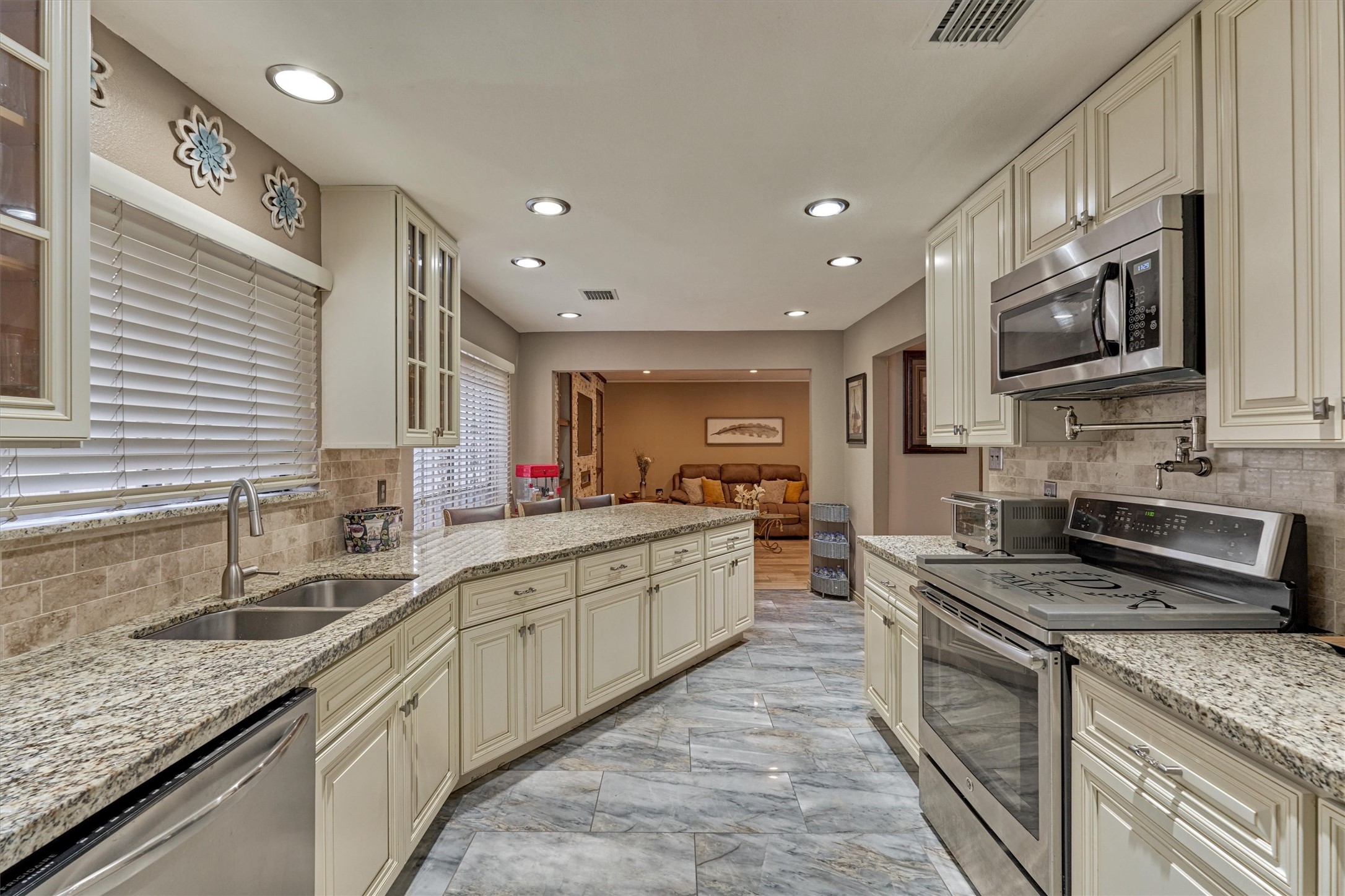 5827 Fair Forest Drive Houston TX 77088
