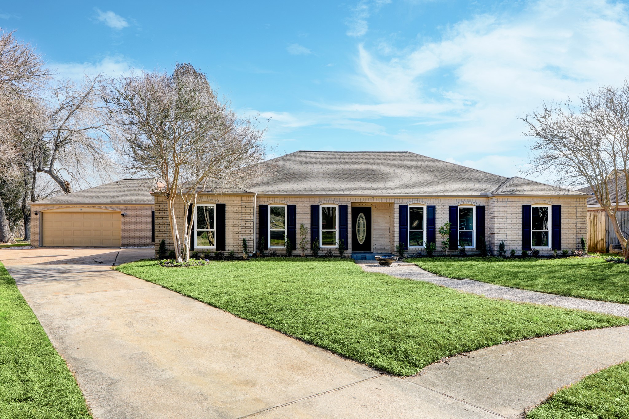 389 Dawn Hill Drive Friendswood TX 77546