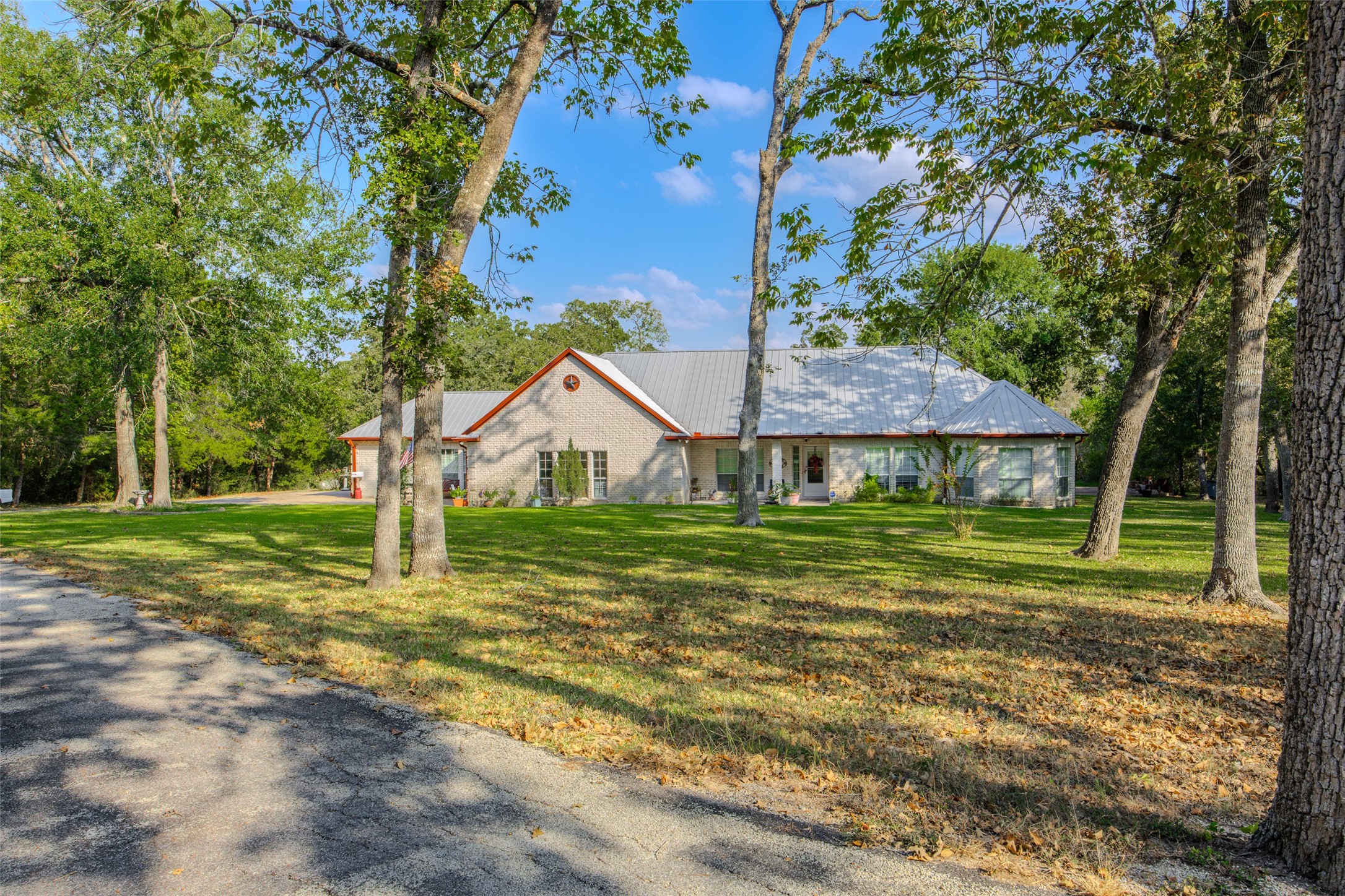 151 Lola Lane Bellville TX 77418