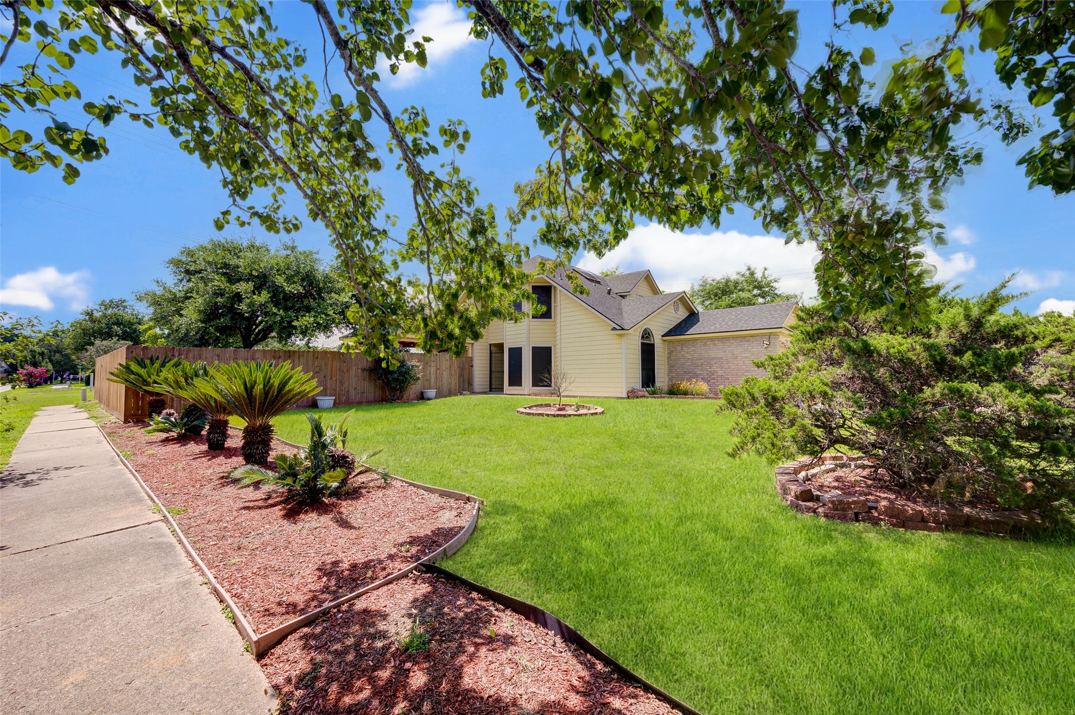 7138 Caddo Lake Lane Houston TX 77083