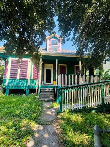 2716 Avenue P 1/2 Galveston TX 77550