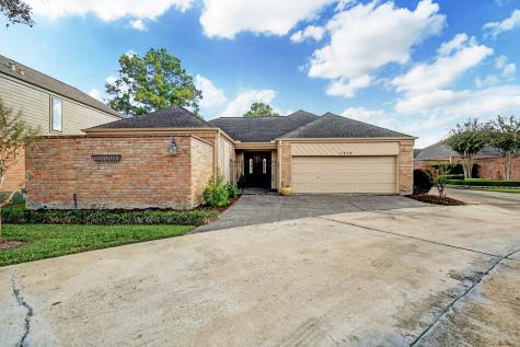 11239 Riverview Way Houston TX 77042