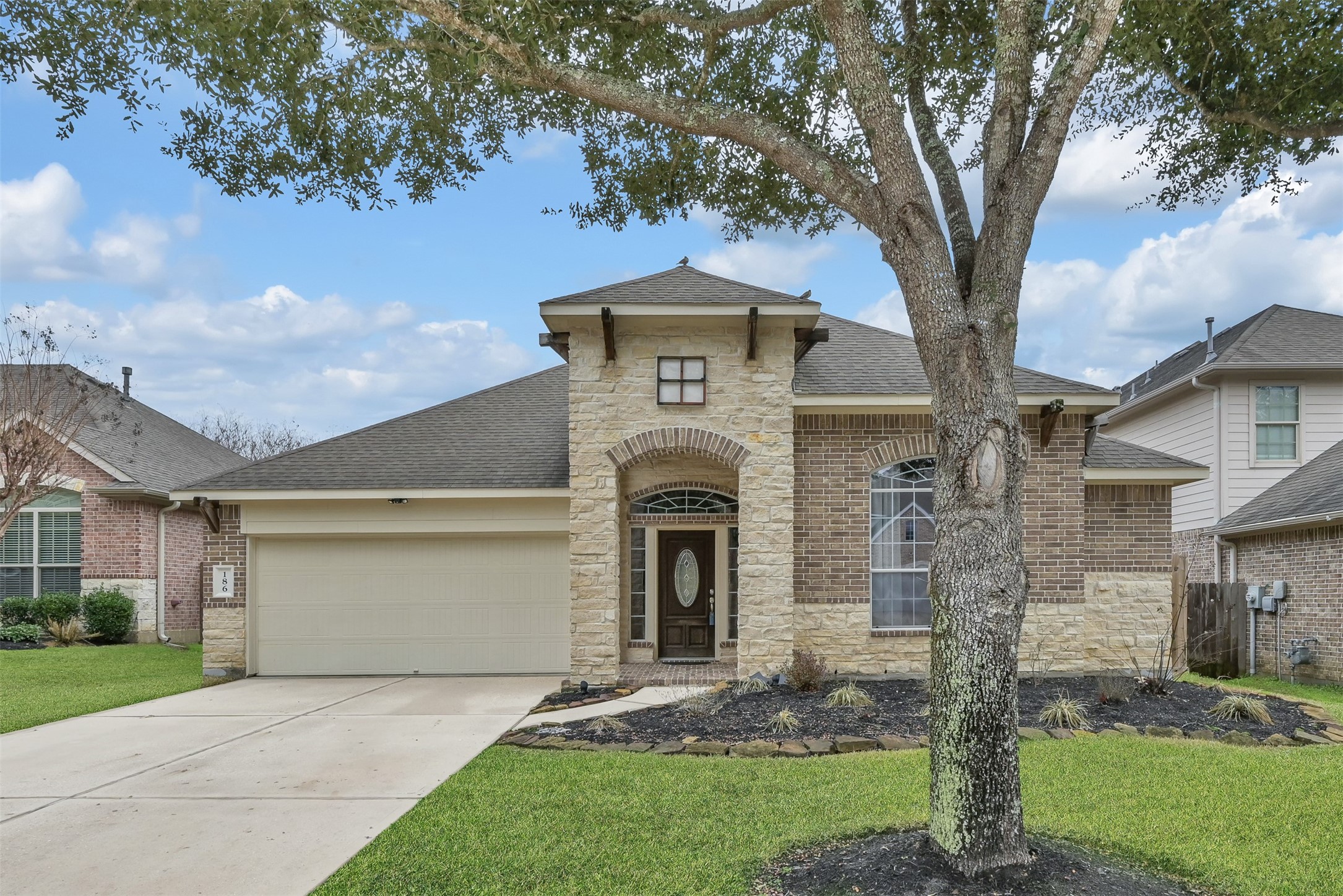 186 Maple Grove Drive Conroe TX 77384