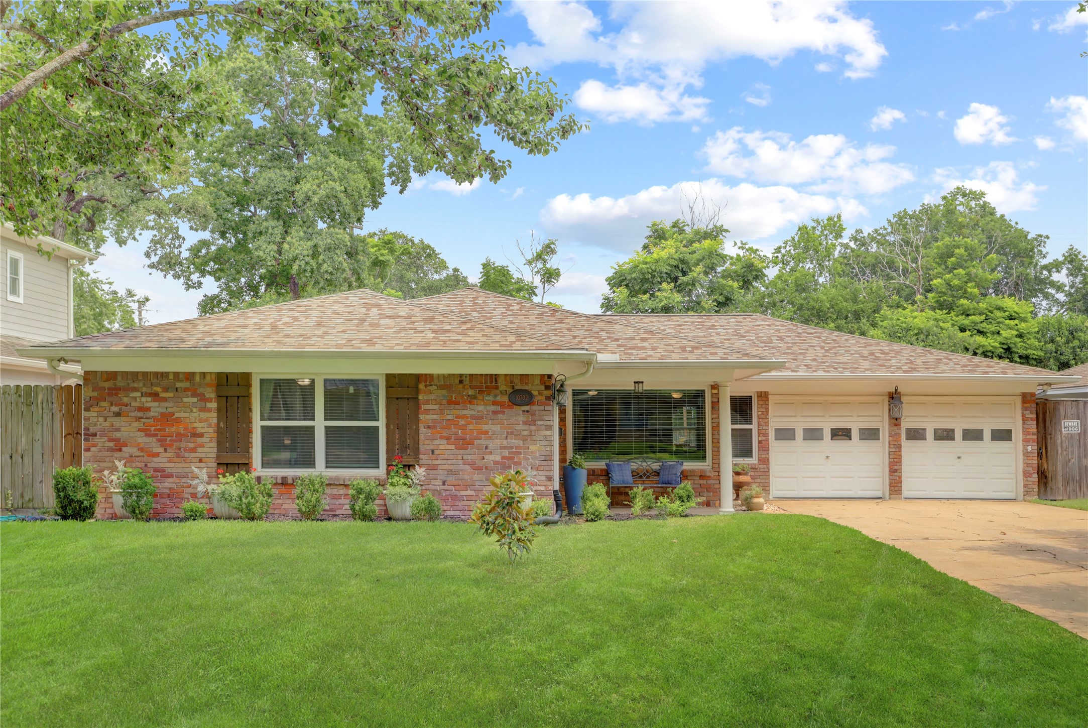 10702 Brookbend Drive Houston TX 77035