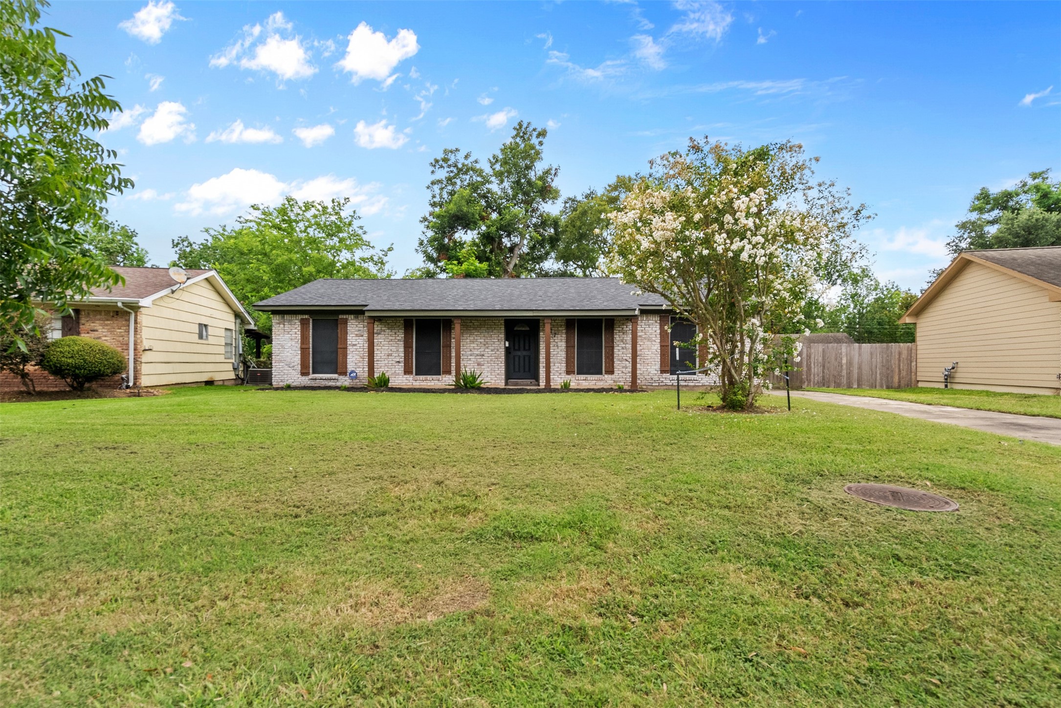 117 Cannon Street Clute TX 77531