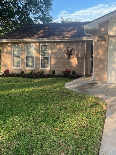 903 Postwood Lane Pearland TX 77584