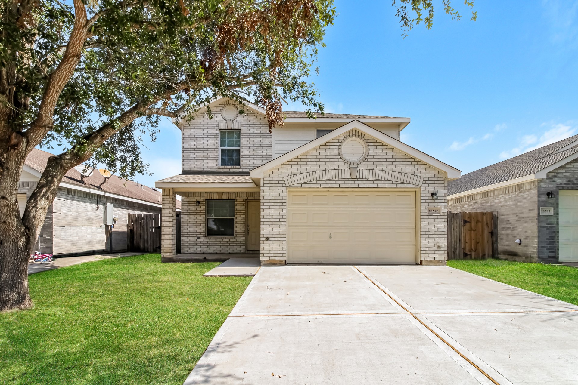 13523 Townwood Drive Houston TX 77045