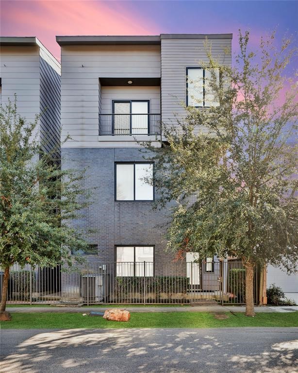 4109 Marina Street C Houston TX 77007