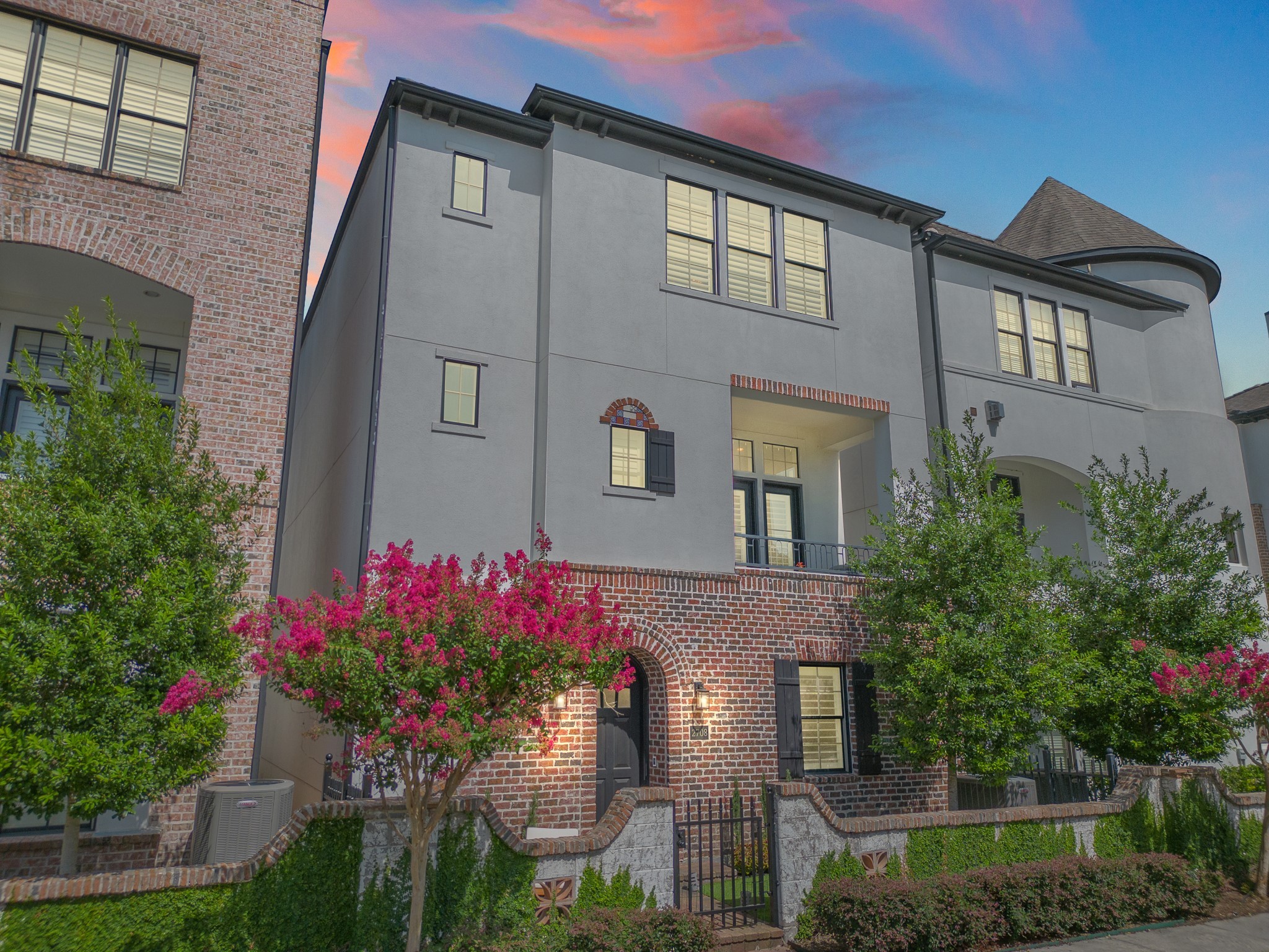 2708 Arabelle Street Houston TX 77007