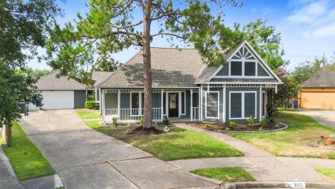 903 Sugar Mountain Court Sugar Land TX 77498