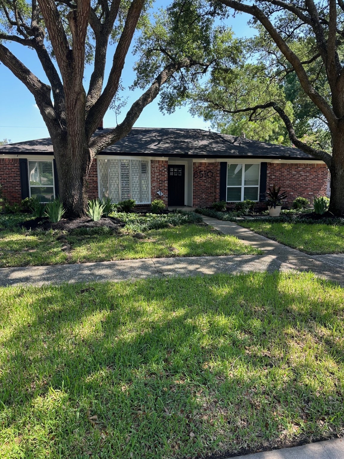 8510 Burning Hills Drive Houston TX 77071