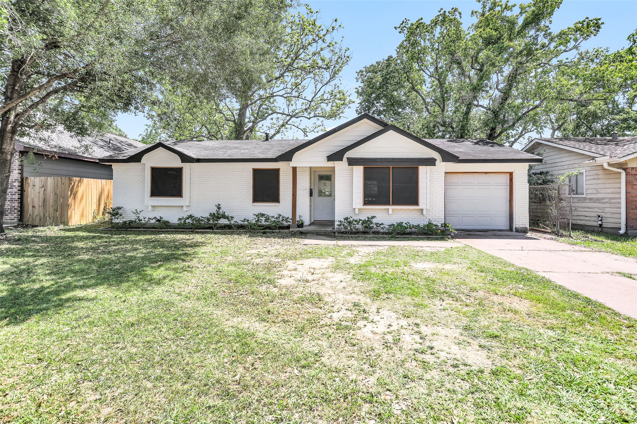 6114 Guadalupe Street Houston TX 77016