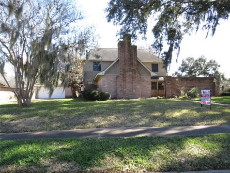 230 Wedgewood Street Lake Jackson TX 77566