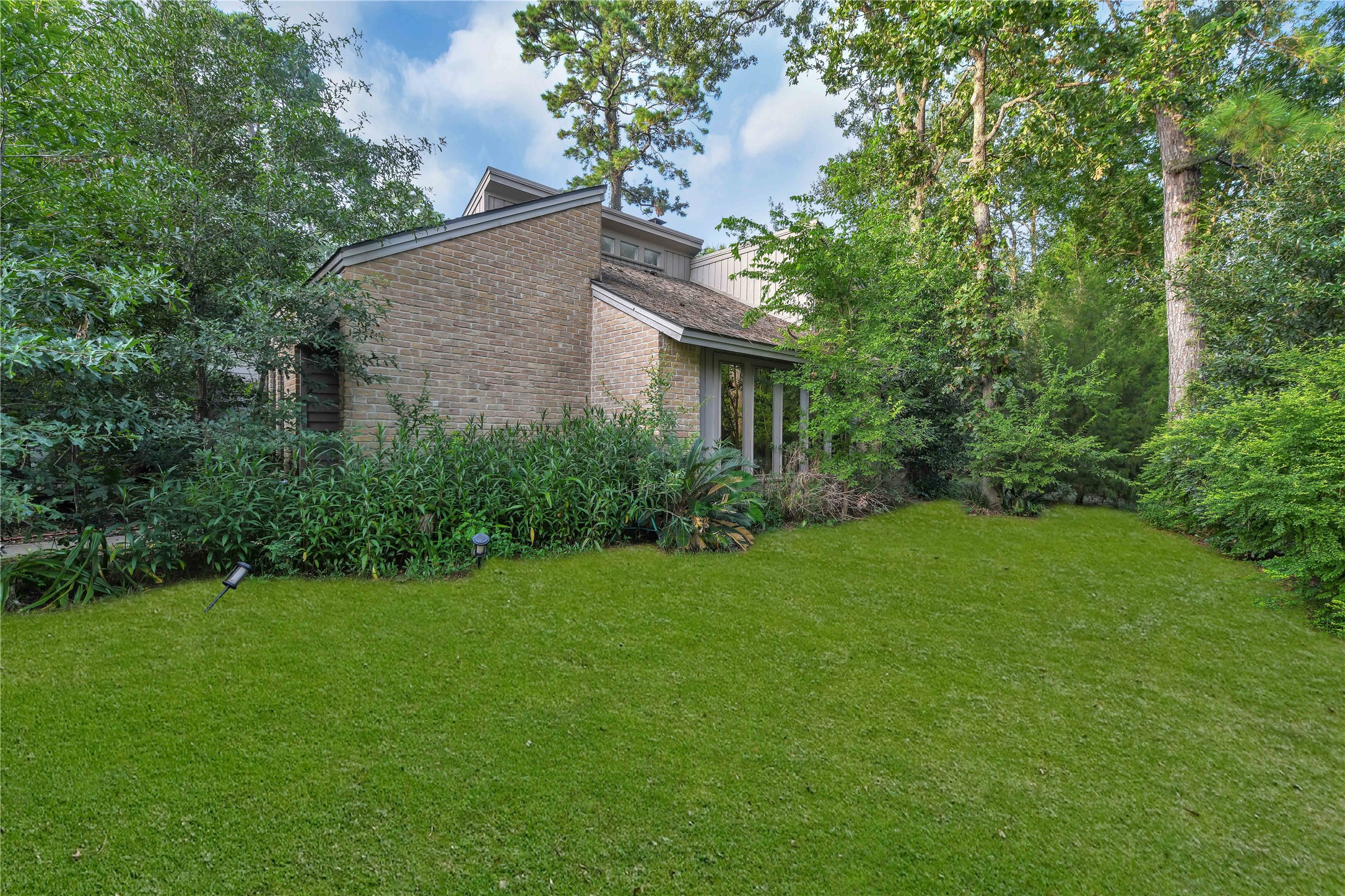 2023 Grove Lake Drive Kingwood TX 77339