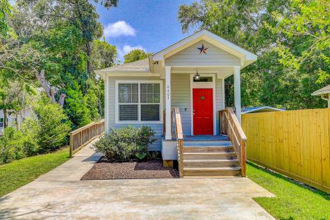 4403 2nd Street Bacliff TX 77518