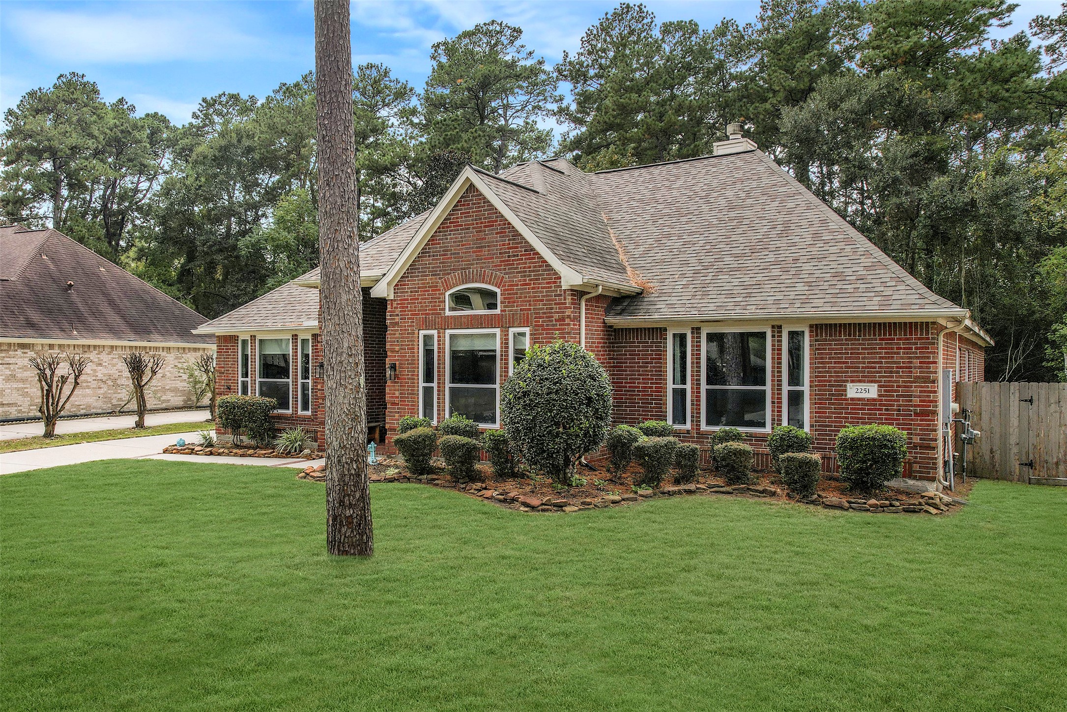 2251 Deer Cove Trail Kingwood TX 77339