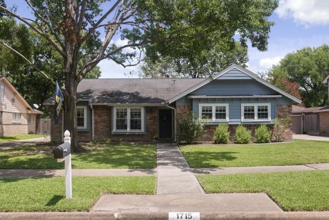 1715 Ashford Hollow Lane Houston TX 77077