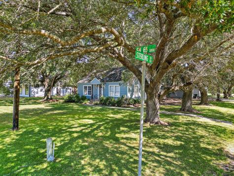 3012 Highway 65 Anahuac TX 77514
