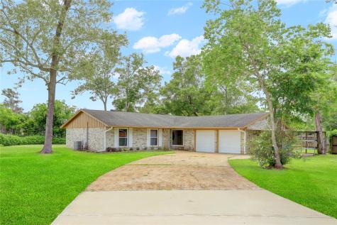 74 Lazy Oak Court Alvin TX 77511