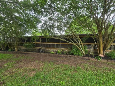 426 County Road 6052 Dayton TX 77535