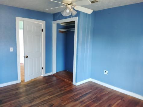 903 W 8th Street Quanah TX 79252