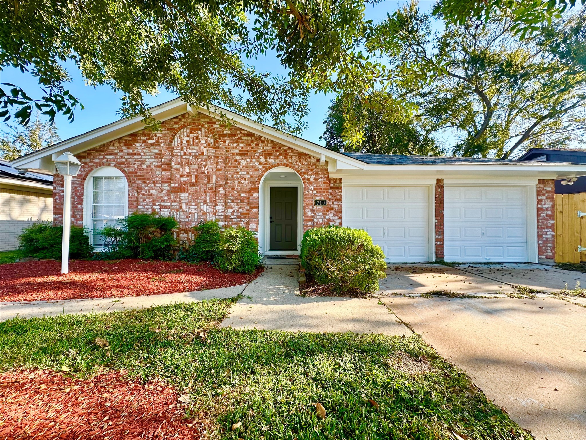 710 Reynolds Avenue League City TX 77573