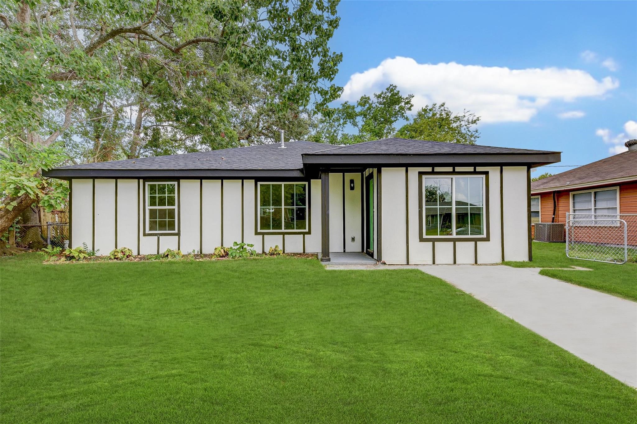 813 Mccardell Street Channelview TX 77530