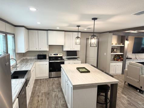 1322 North Market Street Grapeland TX 75844