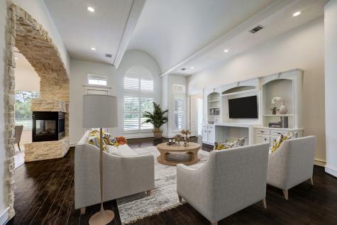15 Oak Crest Circle Magnolia TX 77354