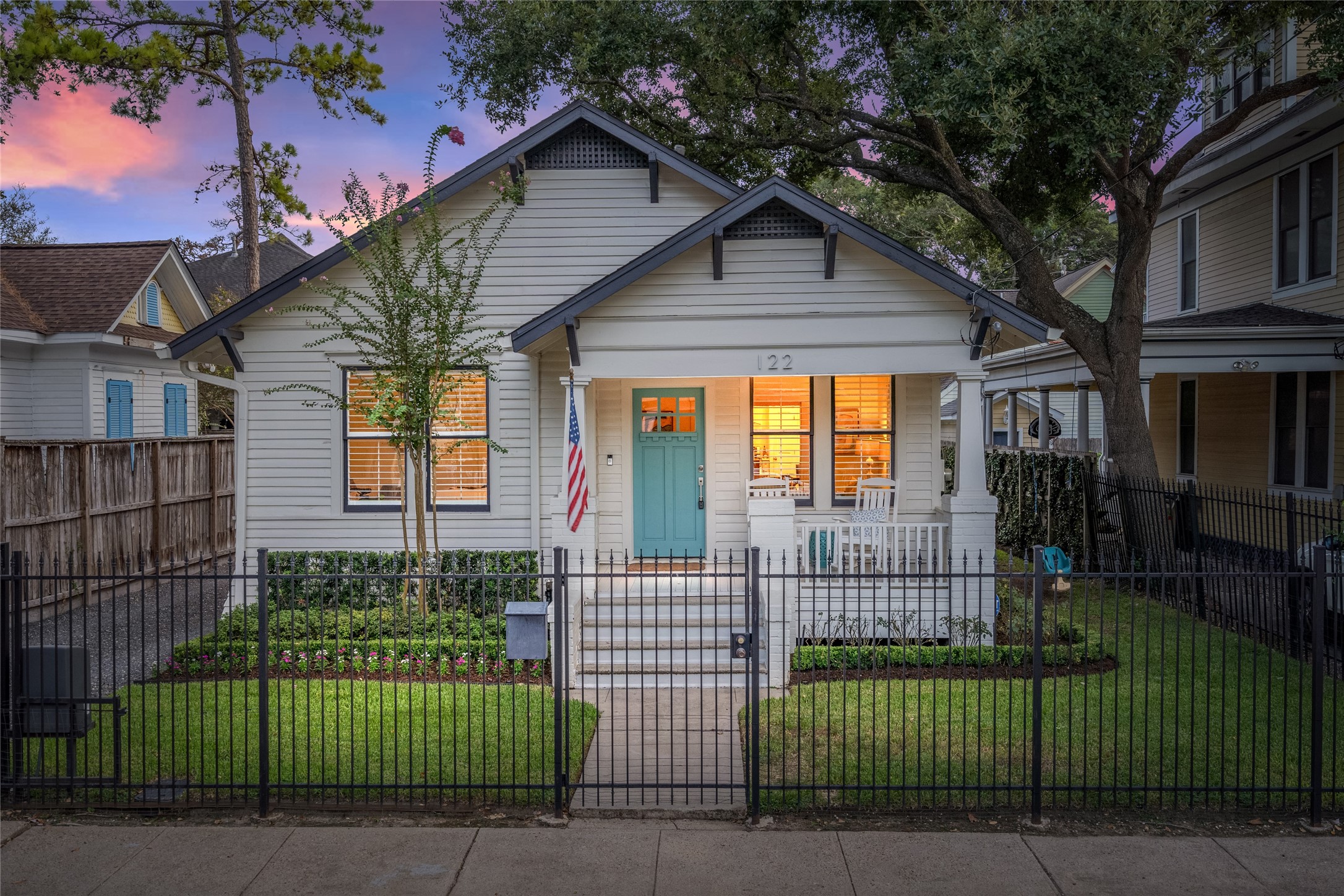 122 Payne Street Houston TX 77009