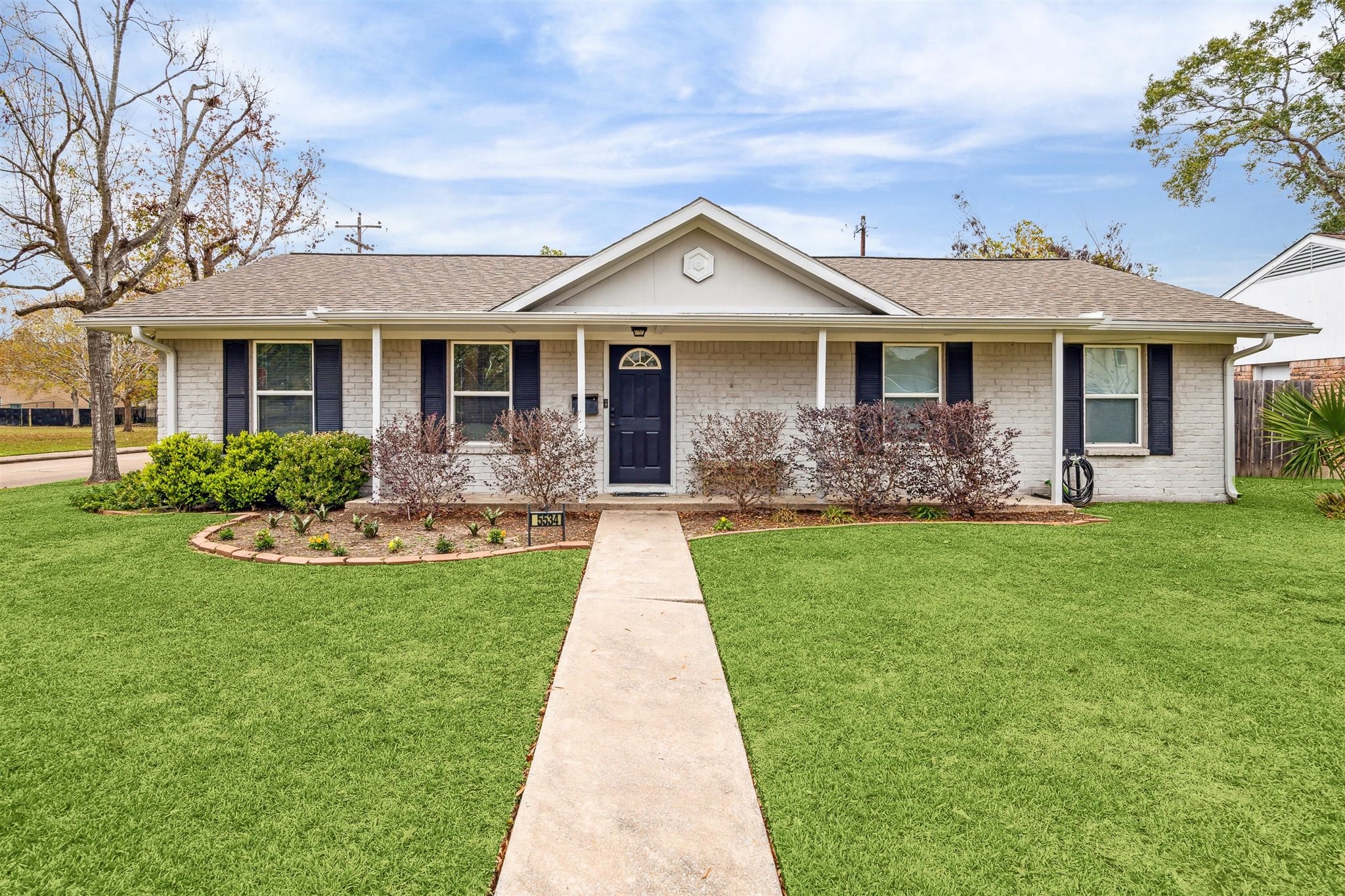 5534 Birdwood Road Houston TX 77096