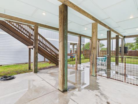 2403 S Bronte Street Rockport TX 78382
