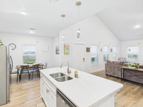 2403 S Bronte Street Rockport TX 78382
