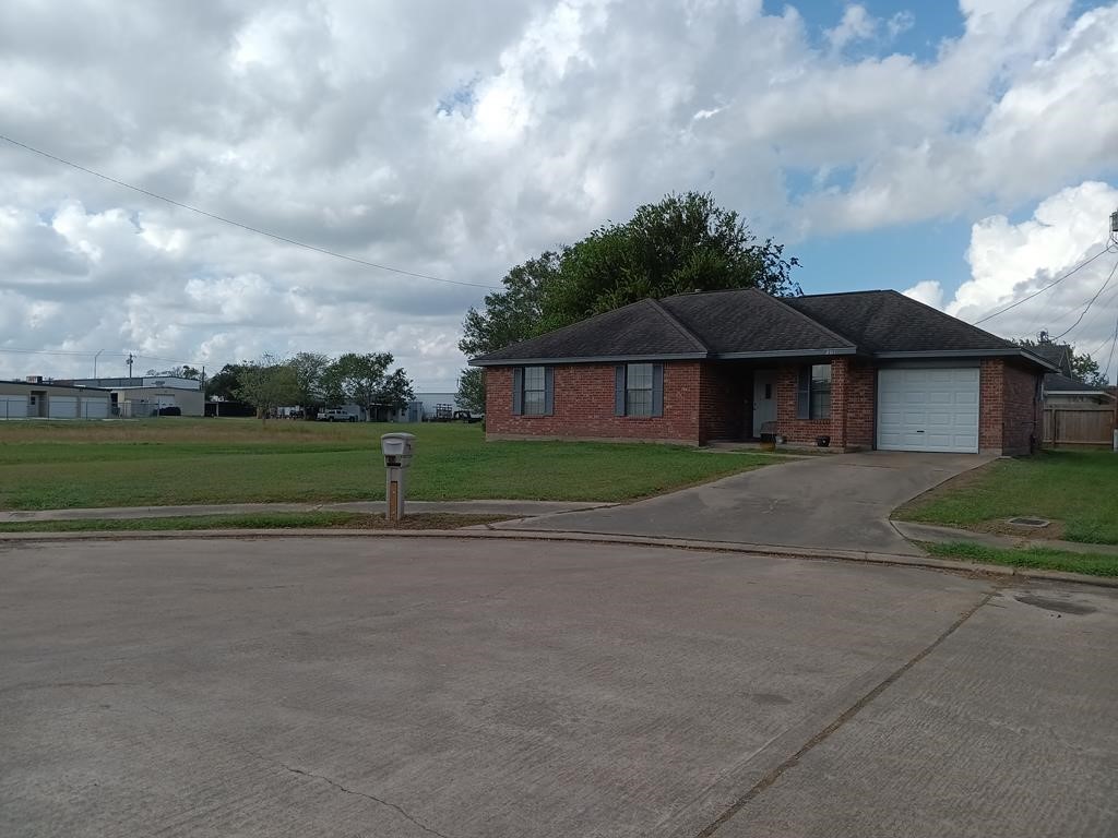 201 Rice Street Angleton TX 77515