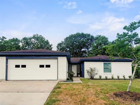 202 Oleander Street Lake Jackson TX 77566