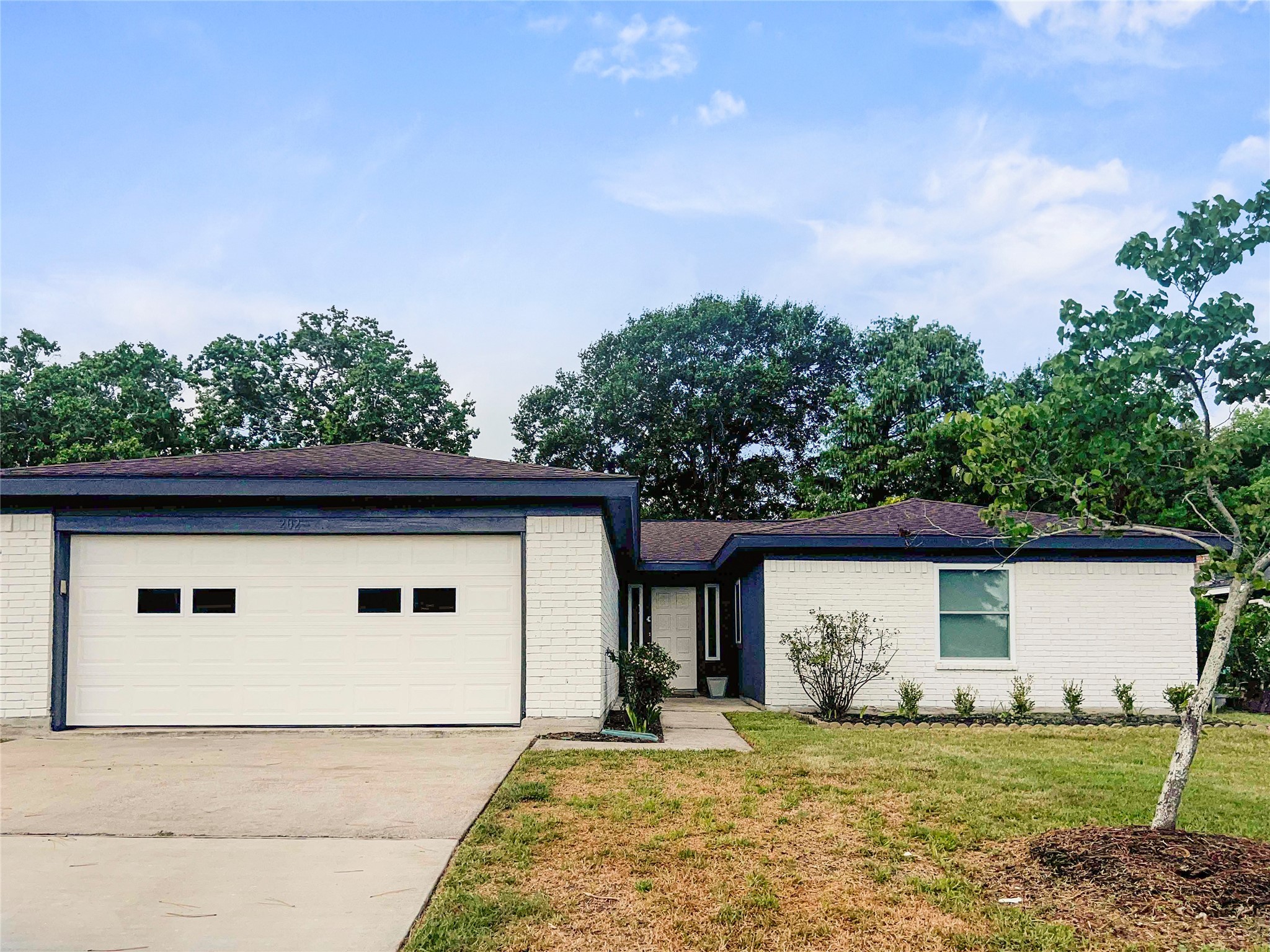 202 Oleander Street Lake Jackson TX 77566